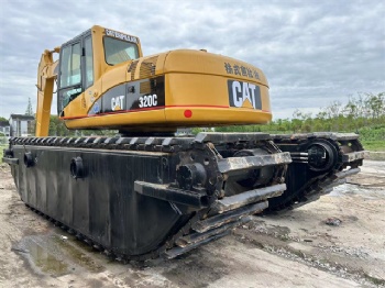 CAT 320C Amphibious Excavator