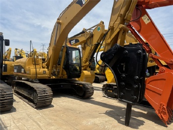 CAT 320CL Excavator