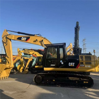 CAT 323D2L Excavator