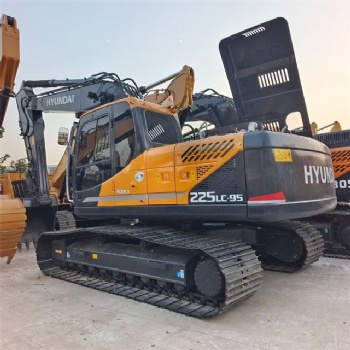 HYUNDAI 225LC-9S Excavator