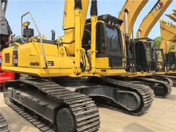 Komatsu PC300 Excavator