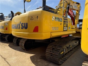 Komatsu PC220 Excavator