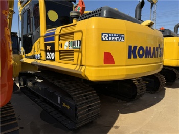 Komatsu PC200 Excavator
