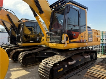 Komatsu PC200 Excavator