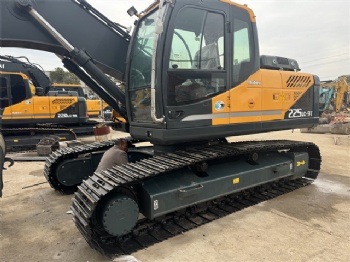 HYUNDAI 225LC-9T Excavator