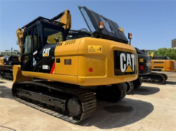 CAT 320D2L Excavator