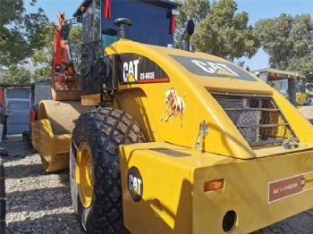 CAT CS-683E Road Roller