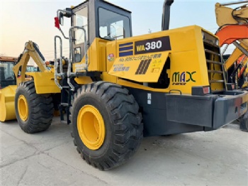 Komatsu WA380 wheel loader